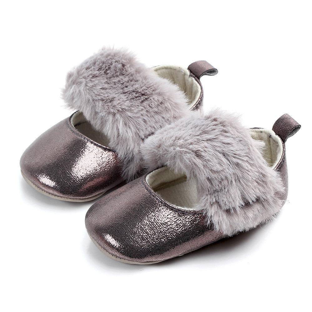 Zapatos peludos para niñas
