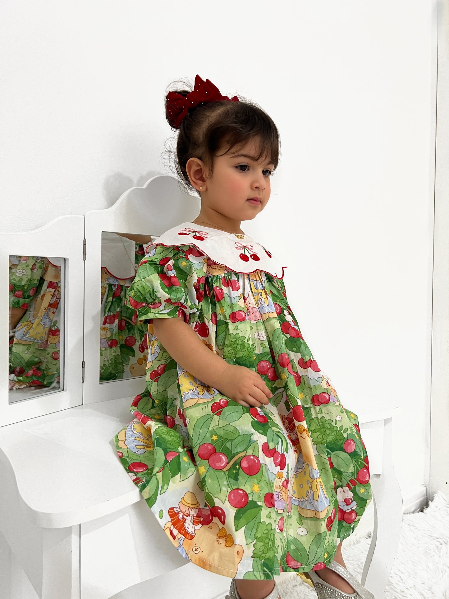 Vestido Infantil Cuello Cerejinhas
