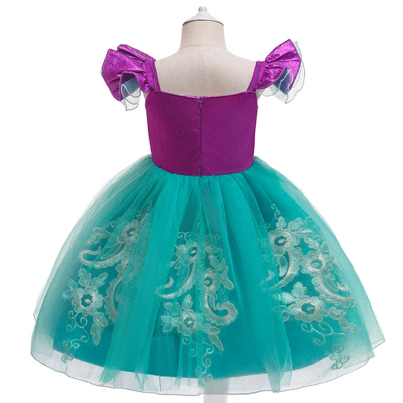 Vestido de fiesta infantil con conchas