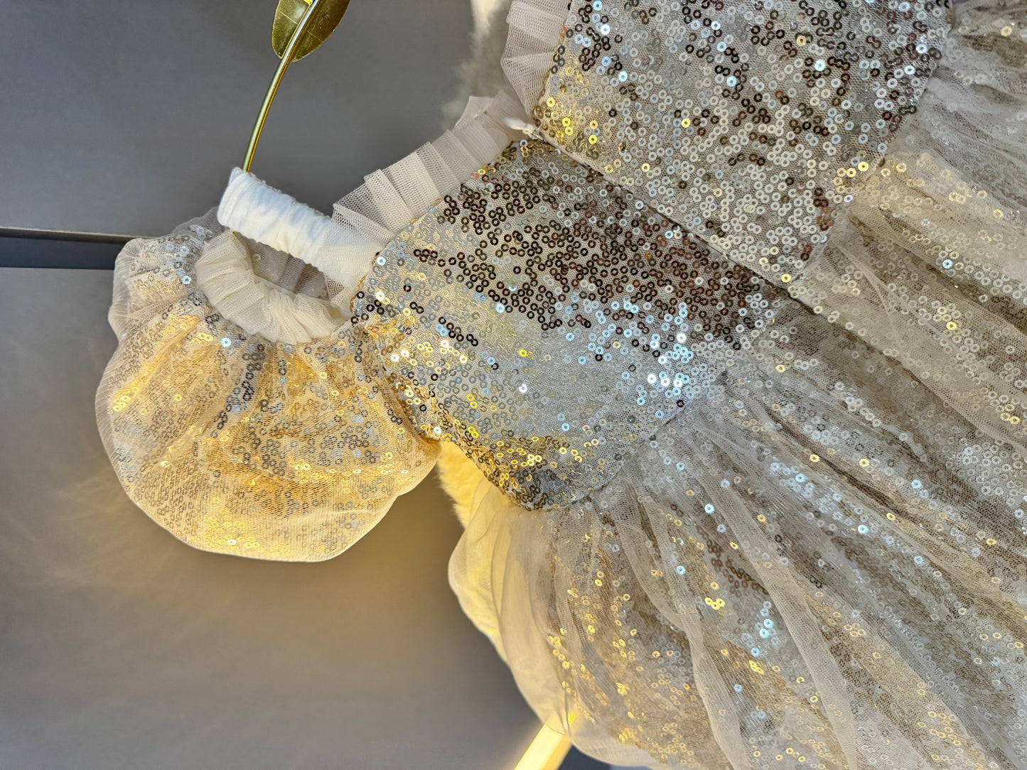 Vestido Infantil Dorado Brillante