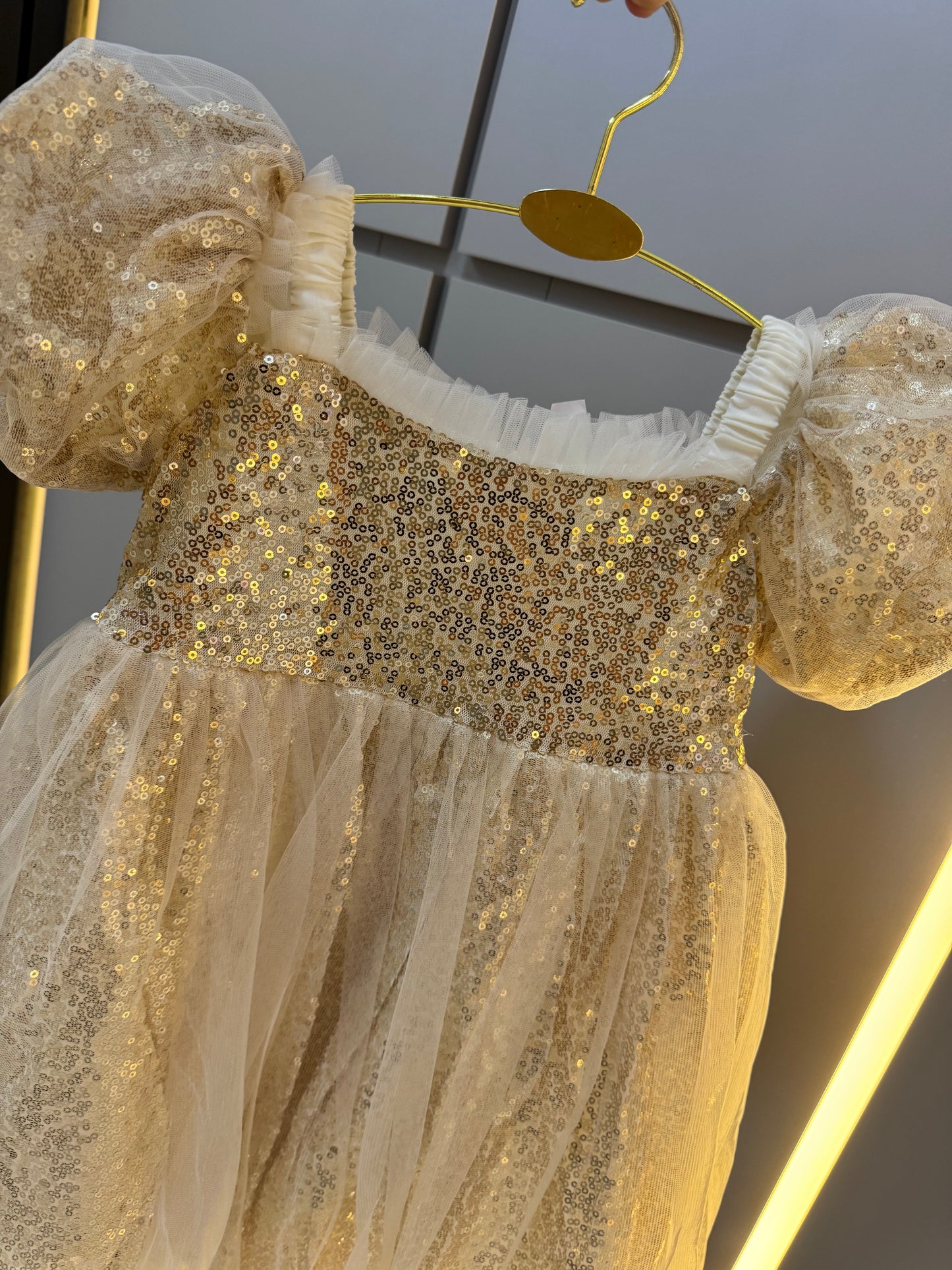 Vestido Infantil Dorado Brillante