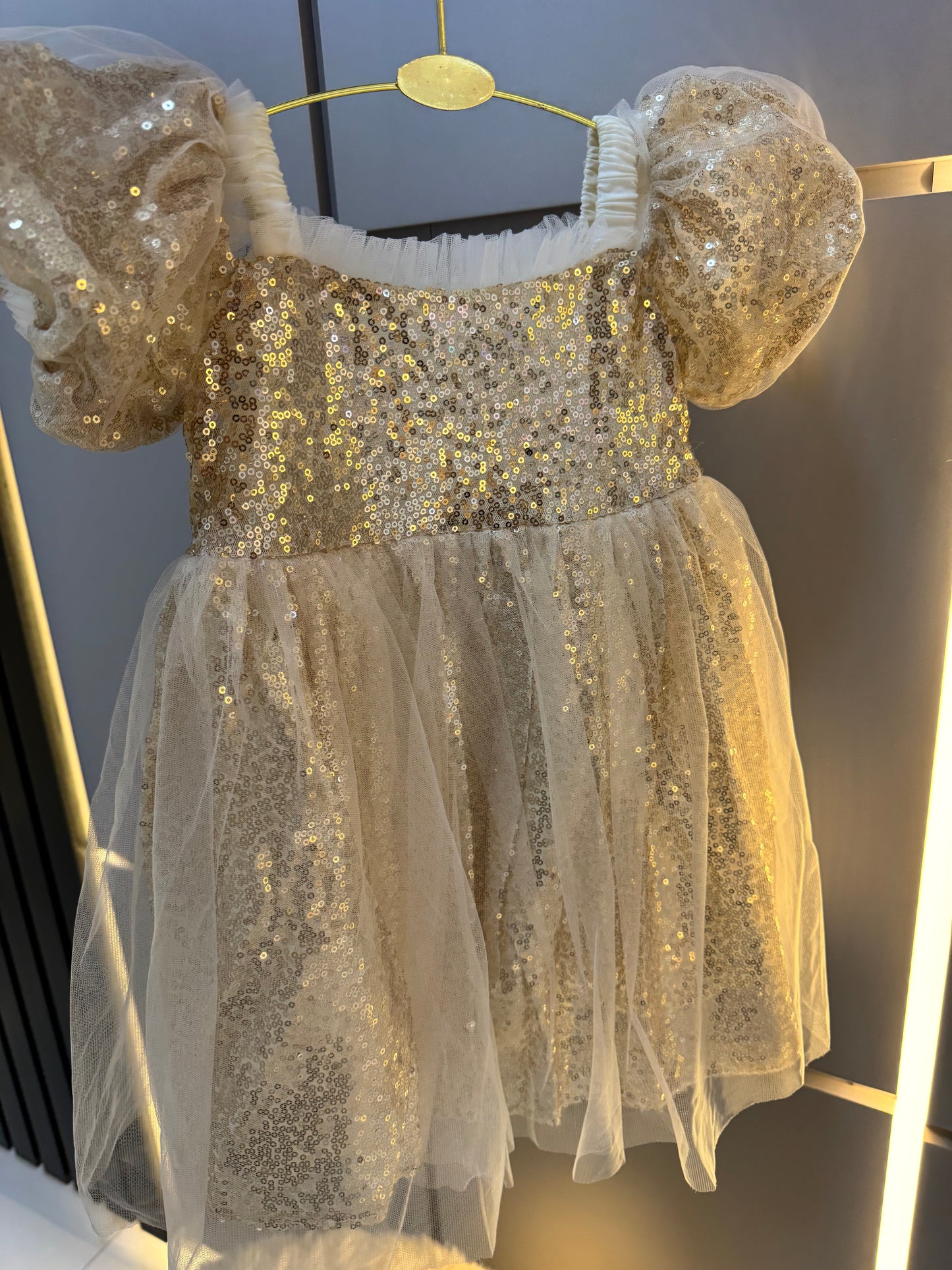 Vestido Infantil Dorado Brillante