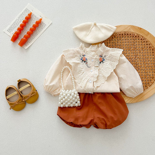 Conjunto de Niña Con Flores Bordadas