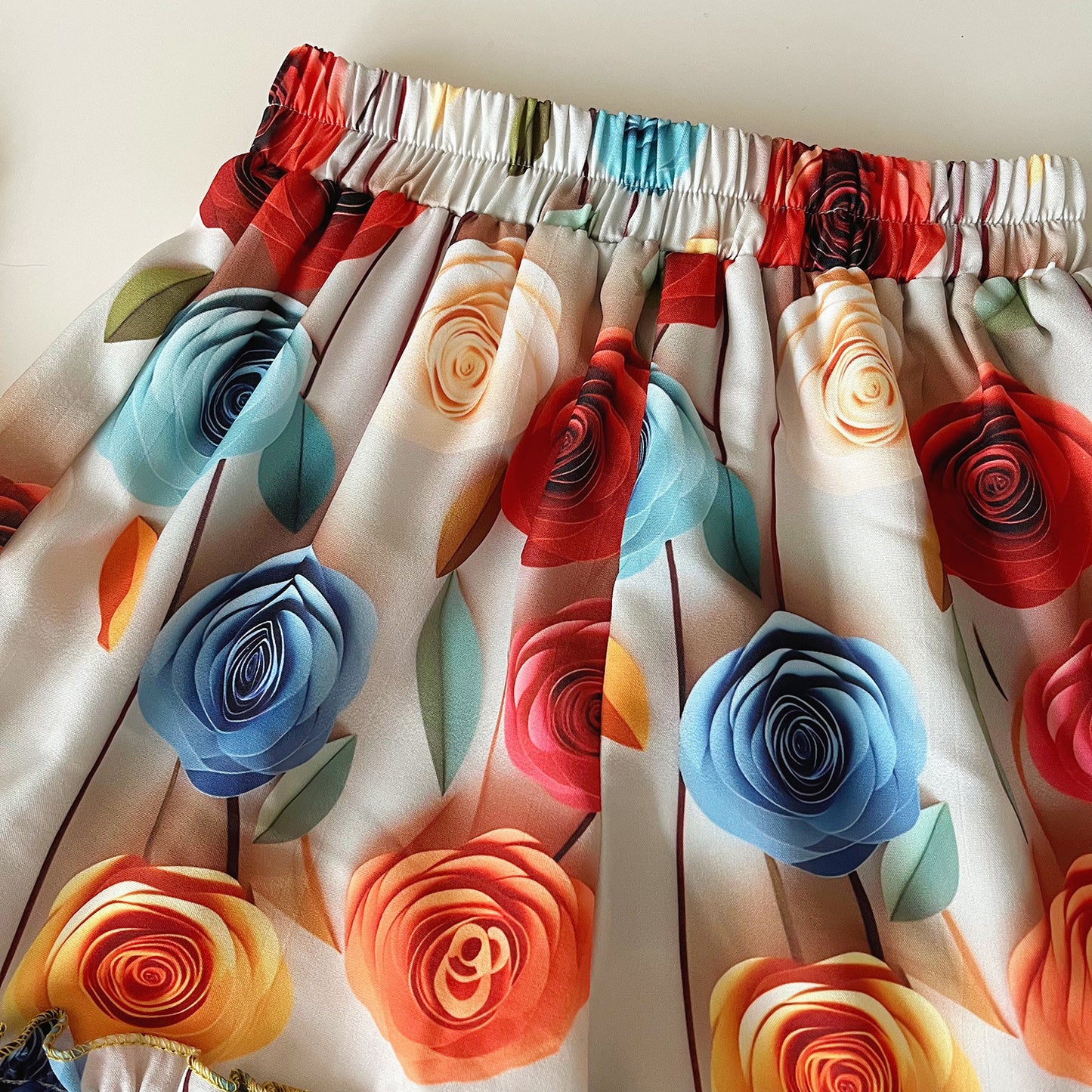 Conjunto infantil floral para mujer