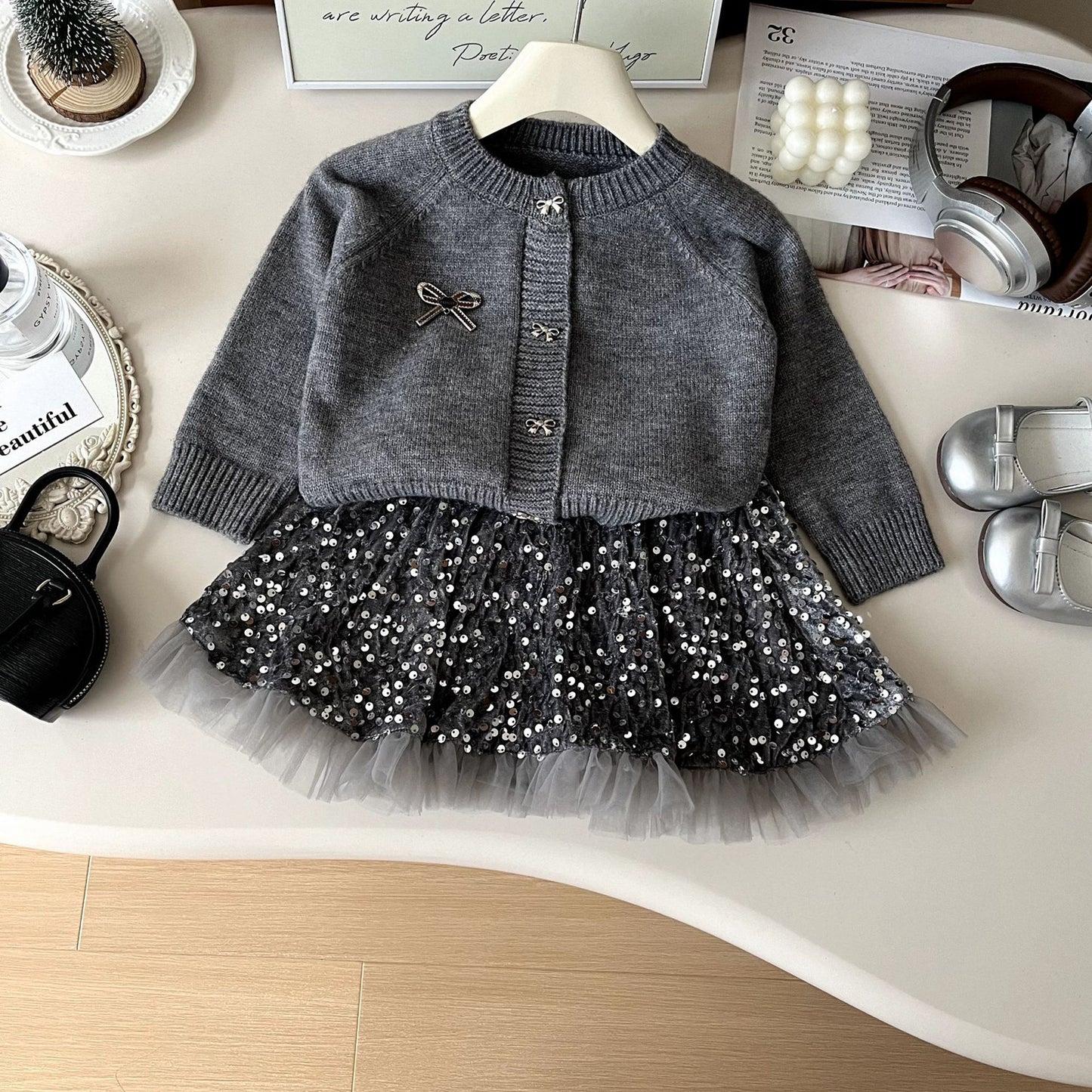 Conjunto Infantil de Mujer Con Lazos de Lentejuelas