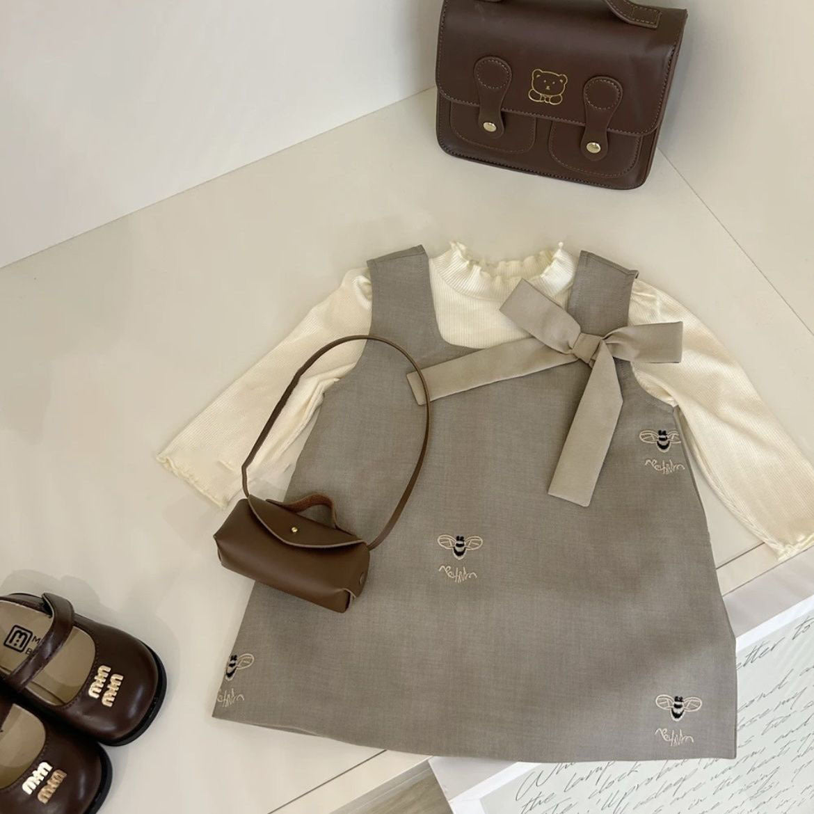 Conjunto de Niña con Vestido con Lazo y Mangas Largas