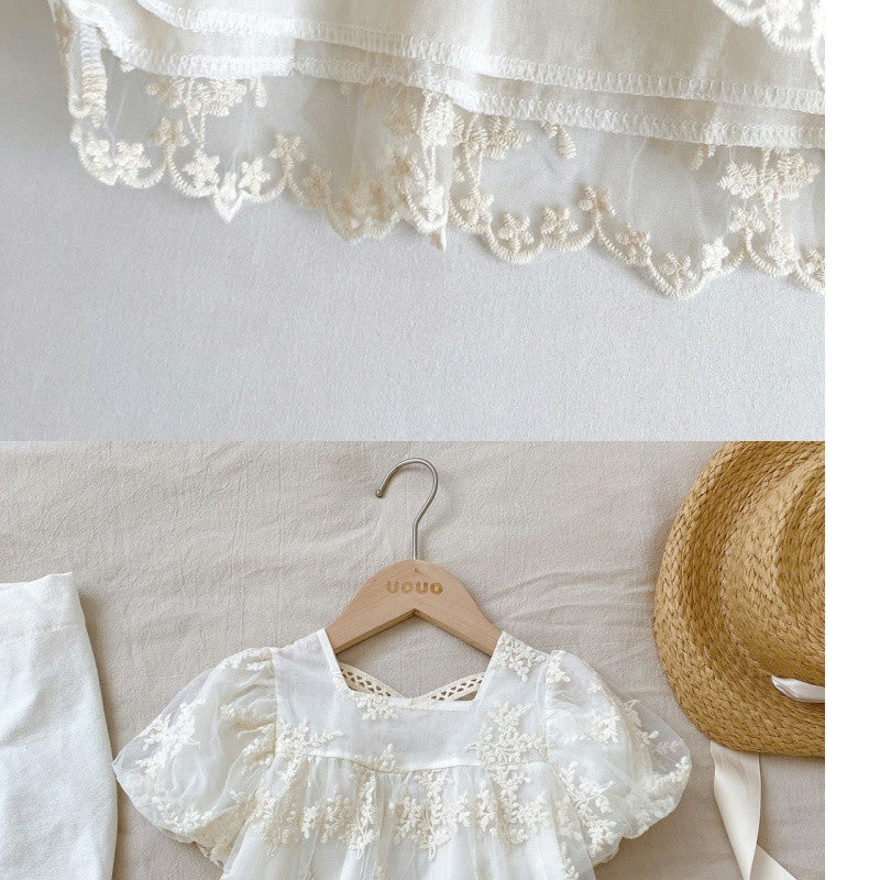 Vestido Infantil de Encaje Floral