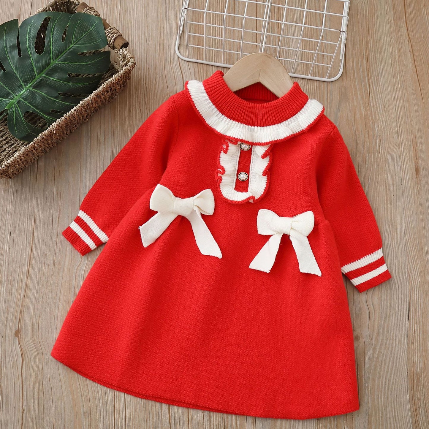 Vestido infantil de punto con lazos