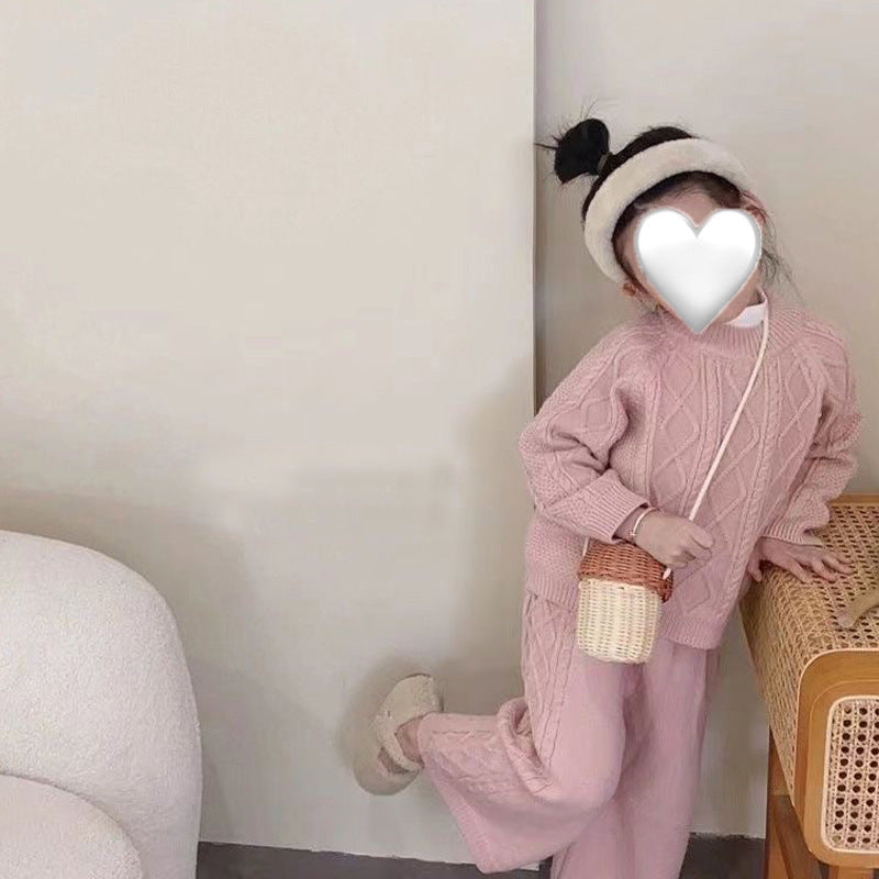 Conjunto de punto rosa para niña