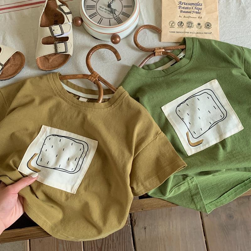 Camiseta Infantil de Verano Minimalista