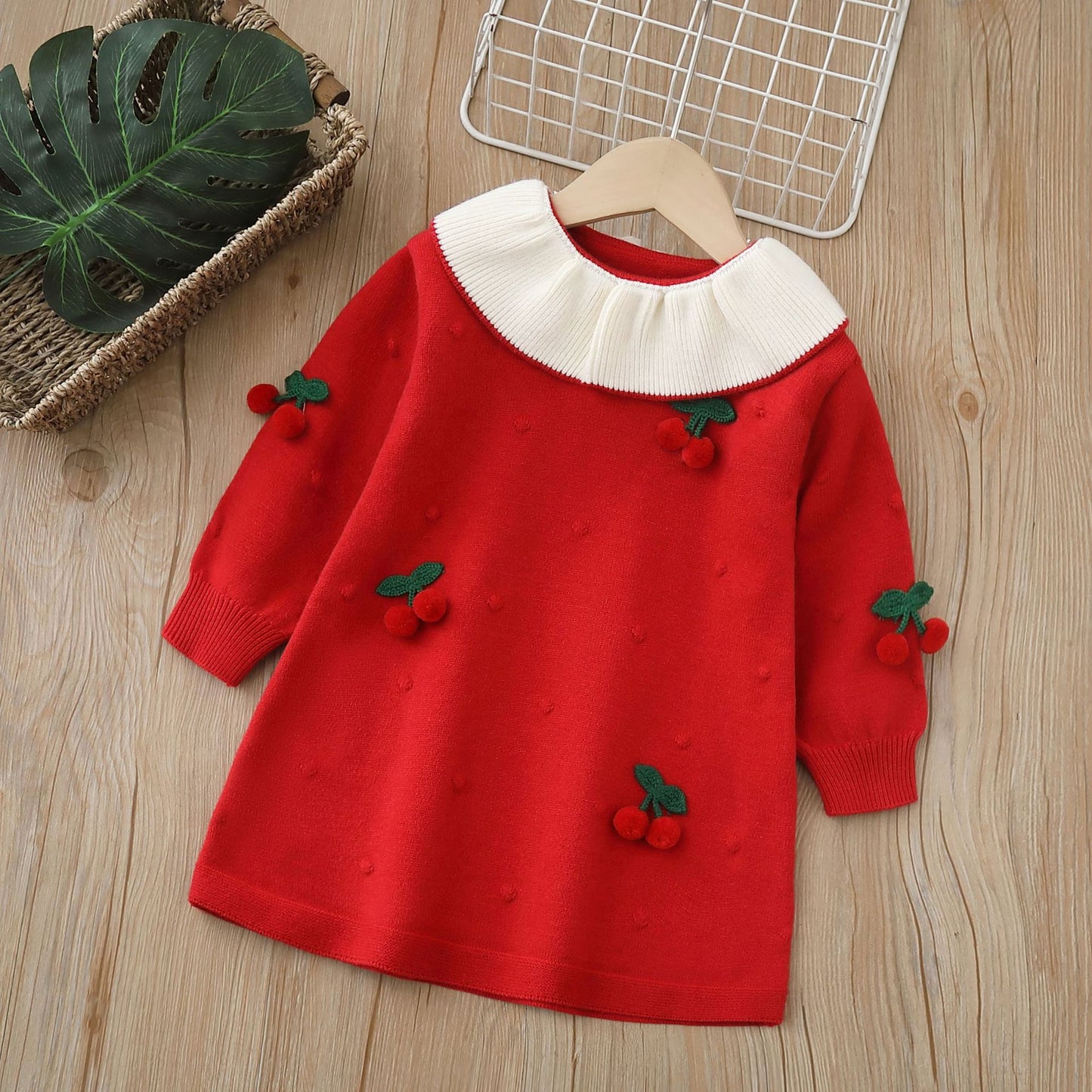 Vestido Infantil de Invierno Cerezas