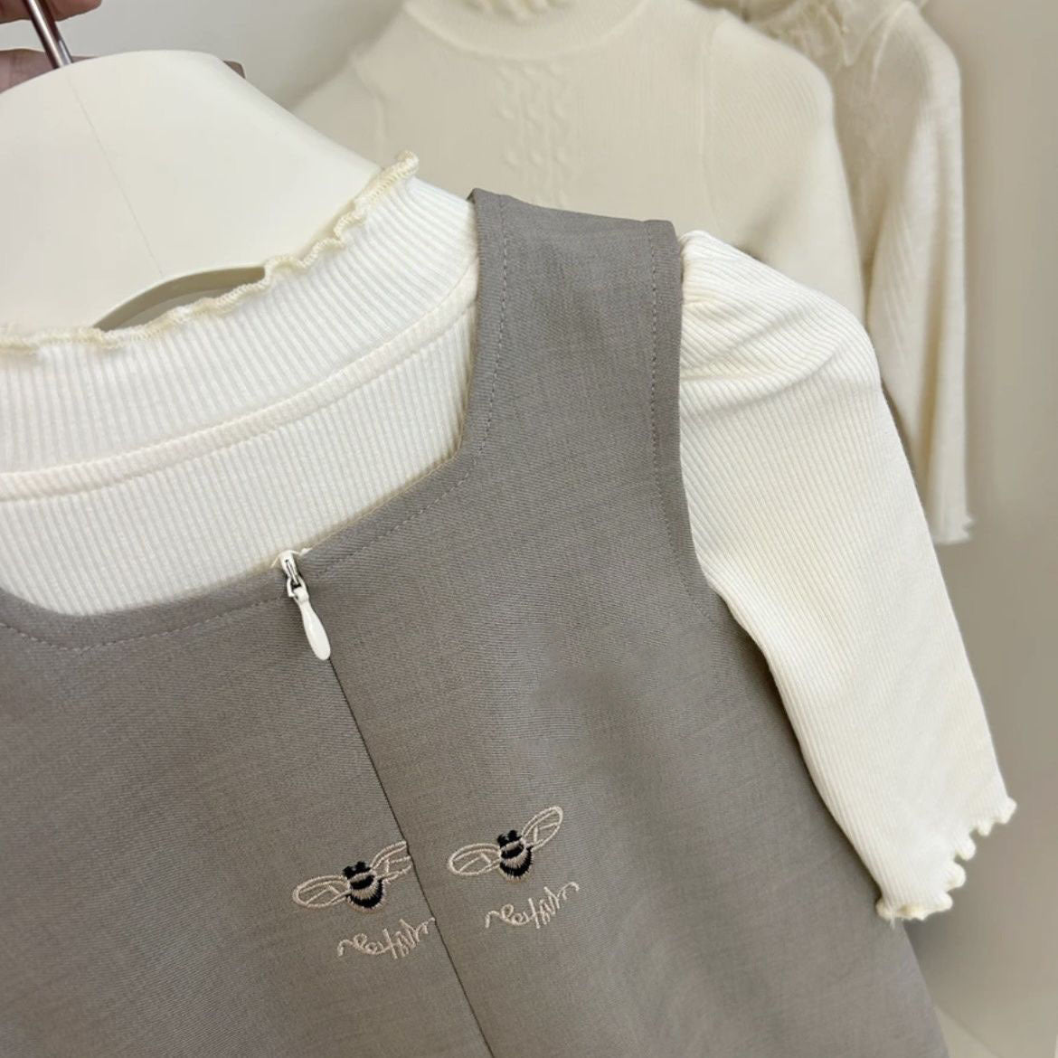 Conjunto de Niña con Vestido con Lazo y Mangas Largas