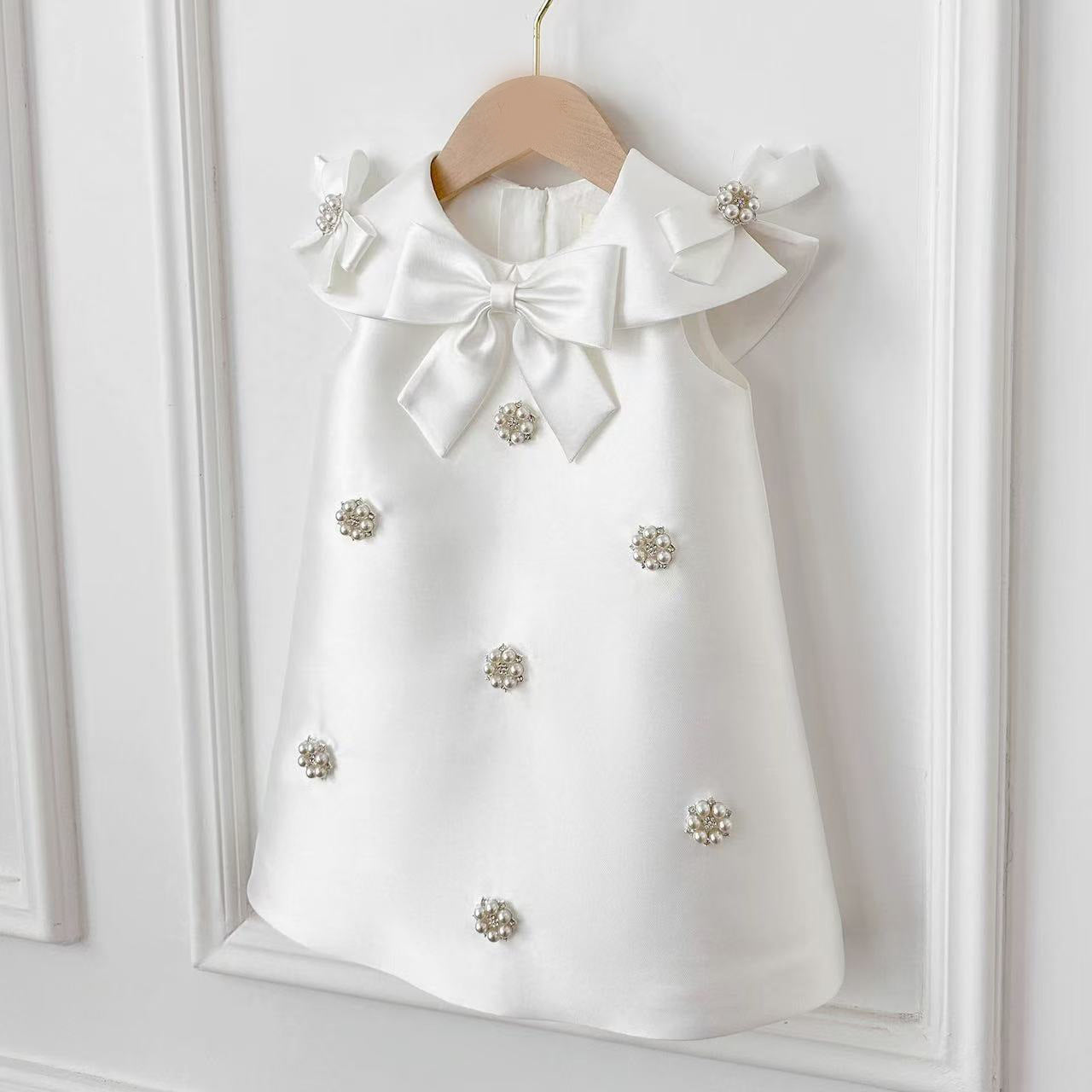 Vestido Infantil con Lazo y Perlas