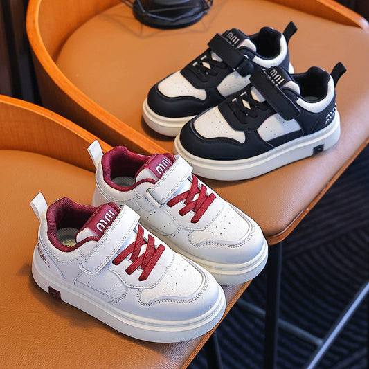 Zapatillas deportivas para niños con estilo velcro