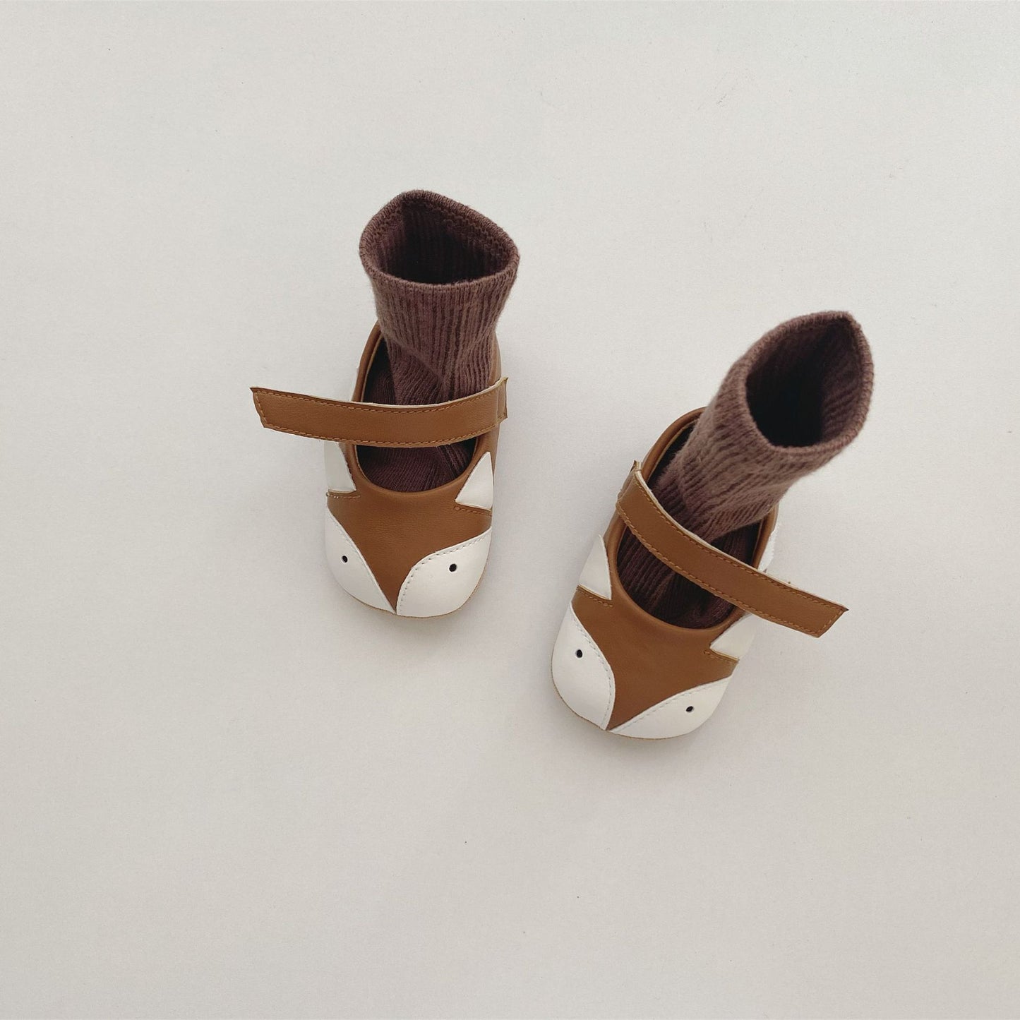 Lindos zapatos de Niña