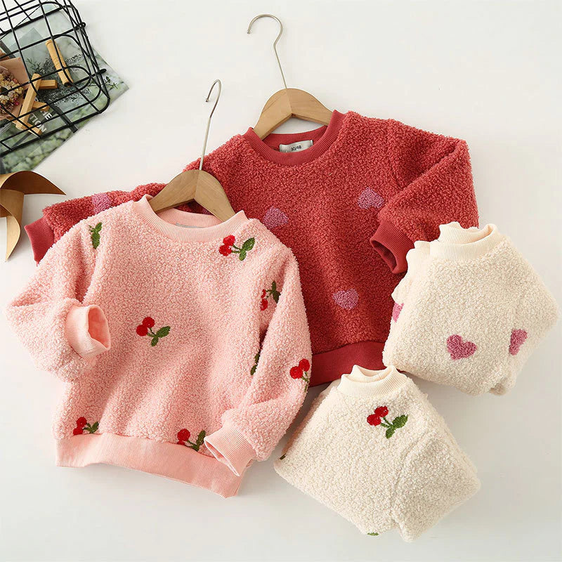 Blusa Infantil Invierno Peluche Cerezas/Corazones