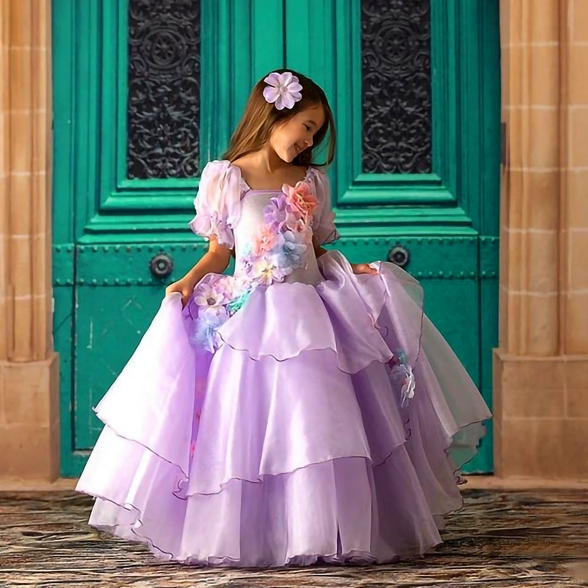 Vestido de fiesta infantil con flores