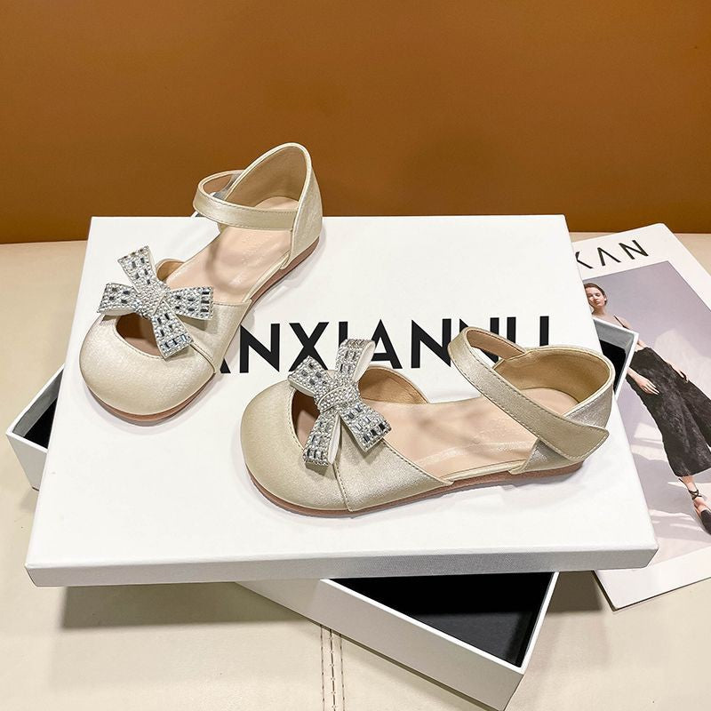 Vestido Infantil de Invierno con Hojas y Tul