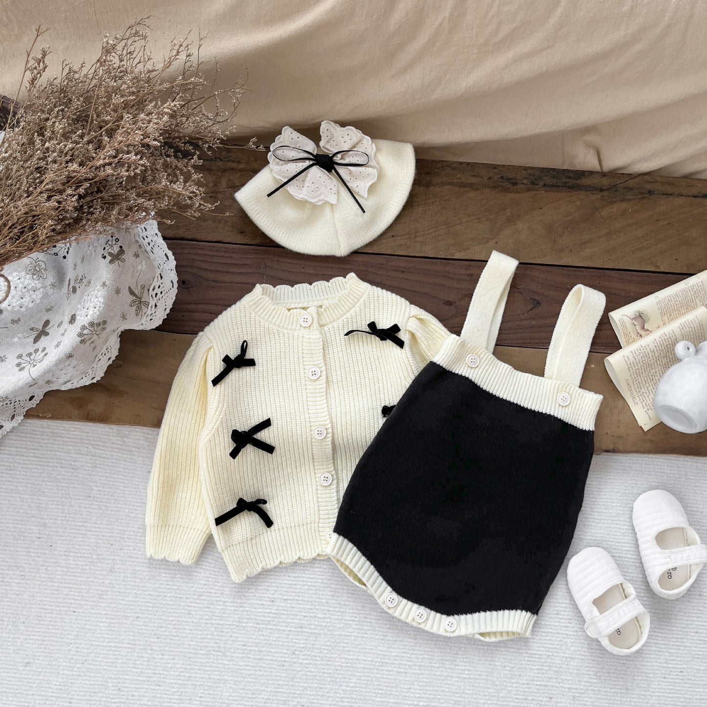 Conjunto de Punto para Niños con Lazos