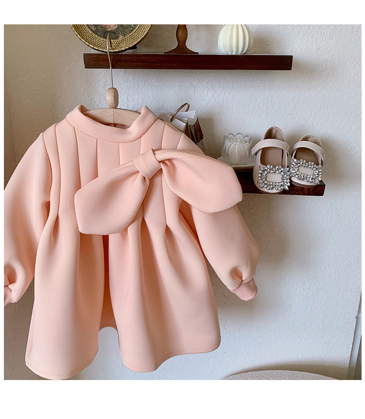 Vestido Infantil con Lazo Elegante.