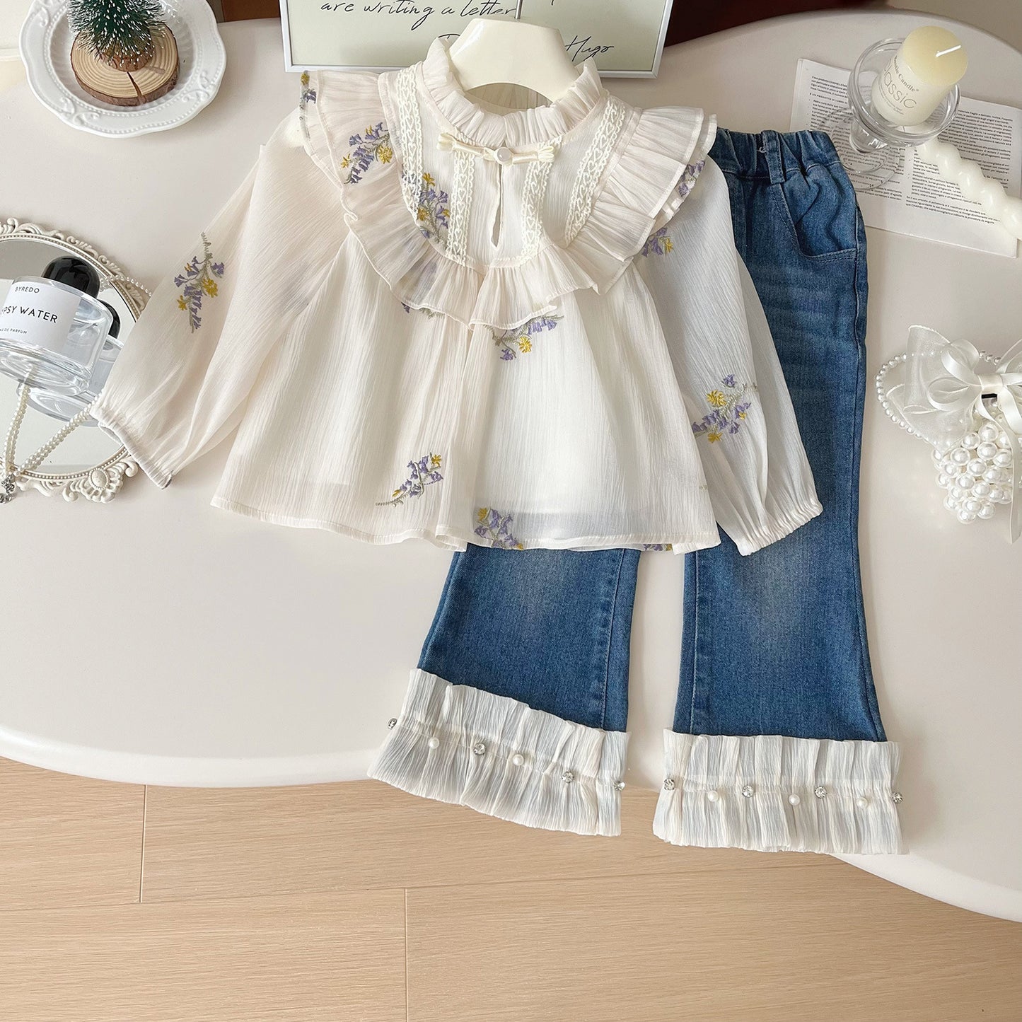 Conjunto Infantil Camisa Flores y Vaqueros