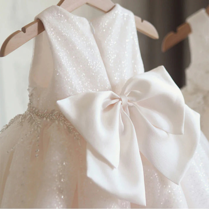 Vestido Blanco Brillante Para Niña con Flores
