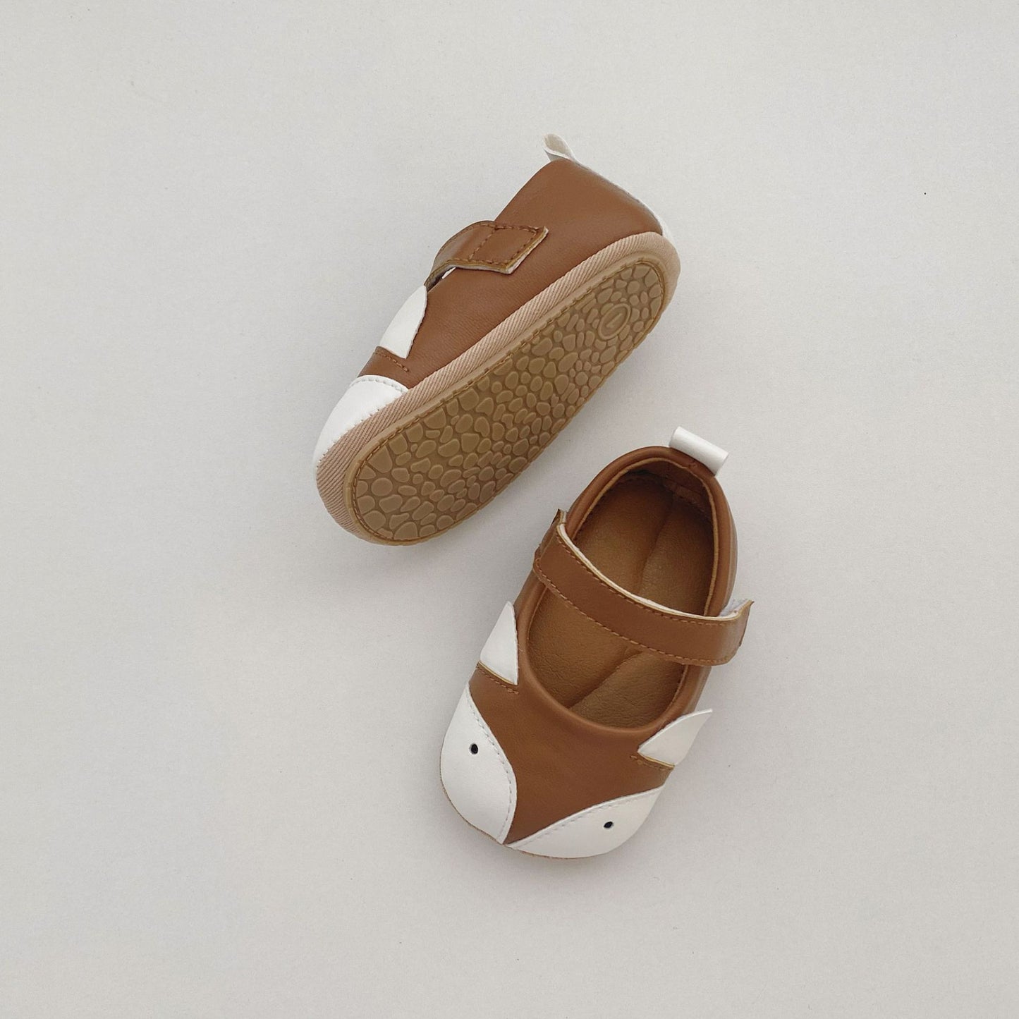 Lindos zapatos de Niña