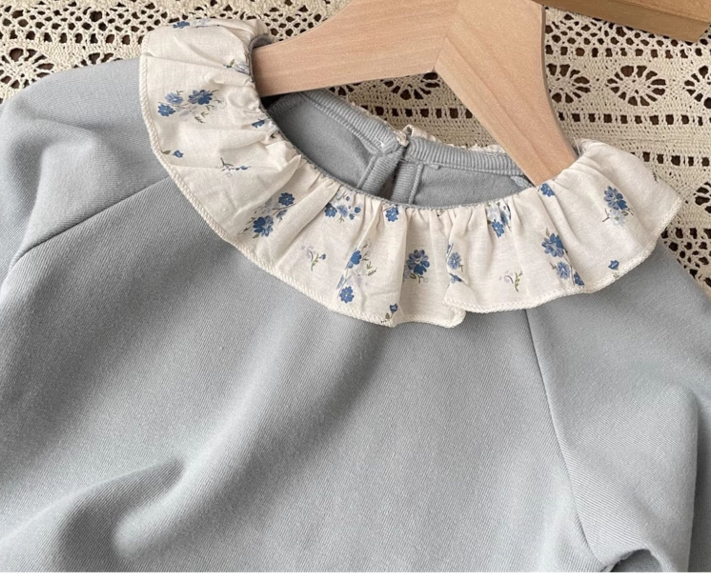 Camisa Niña Cuello Redondo