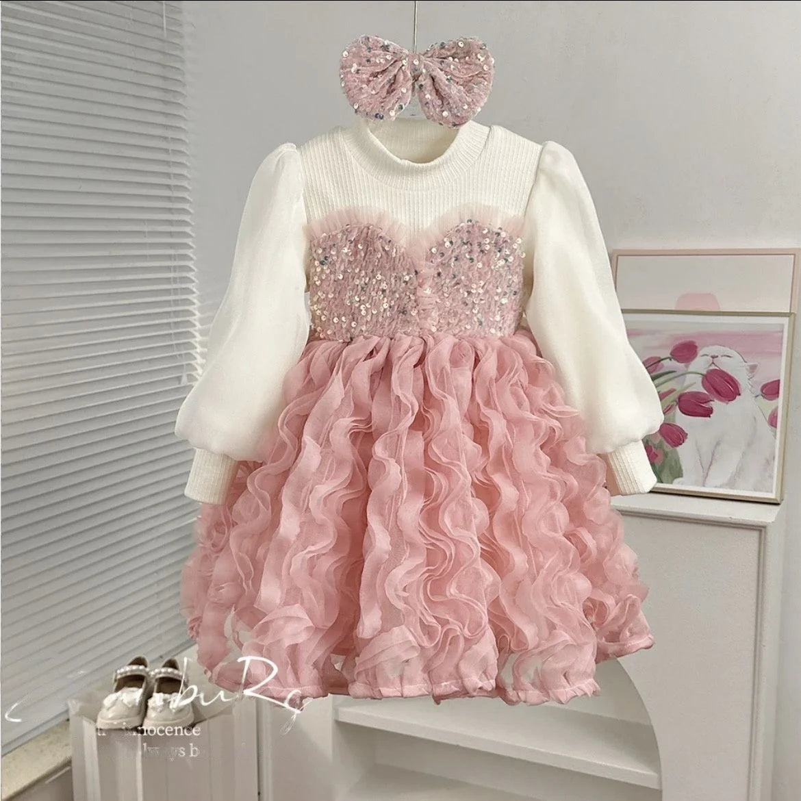 Vestido Infantil con Lazo Brillante