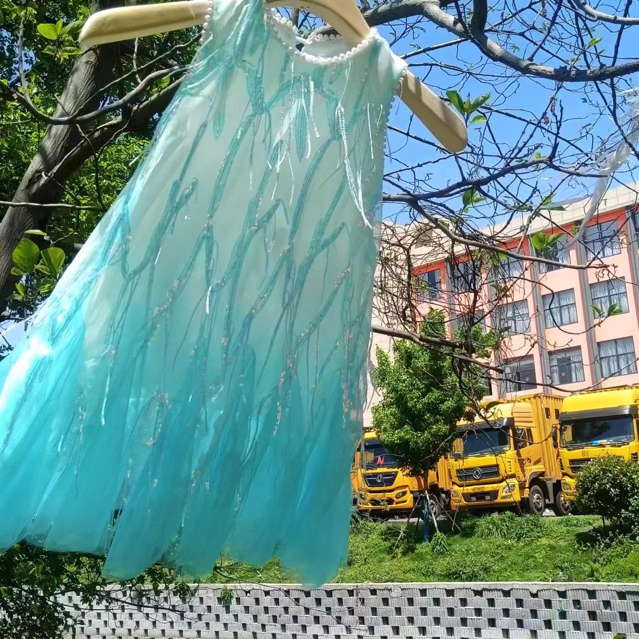 Vestido Infantil Azul Brillante