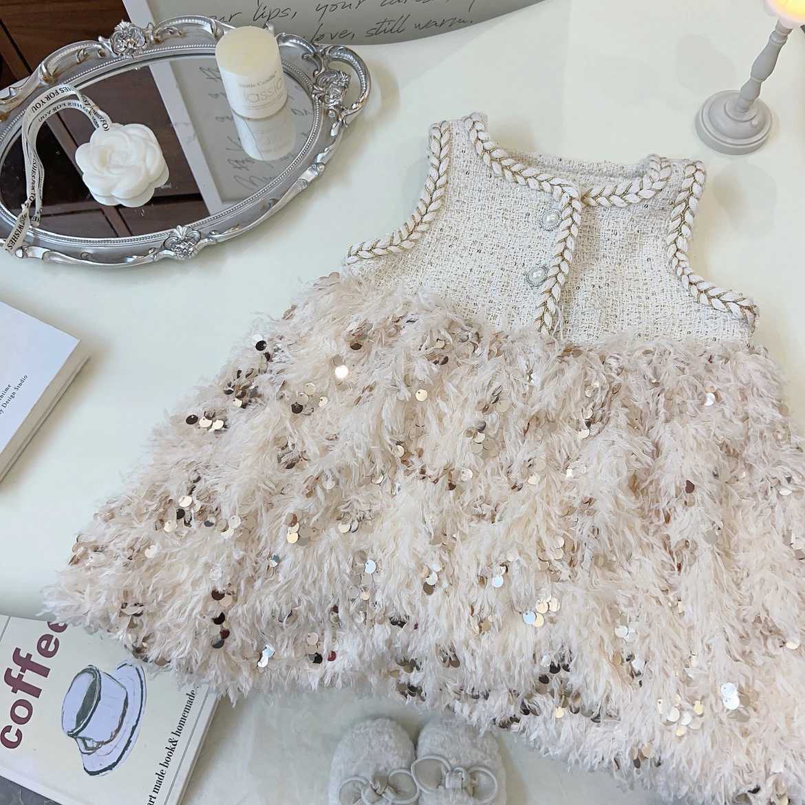 Conjunto de Vestido Infantil de Pelo Brillante