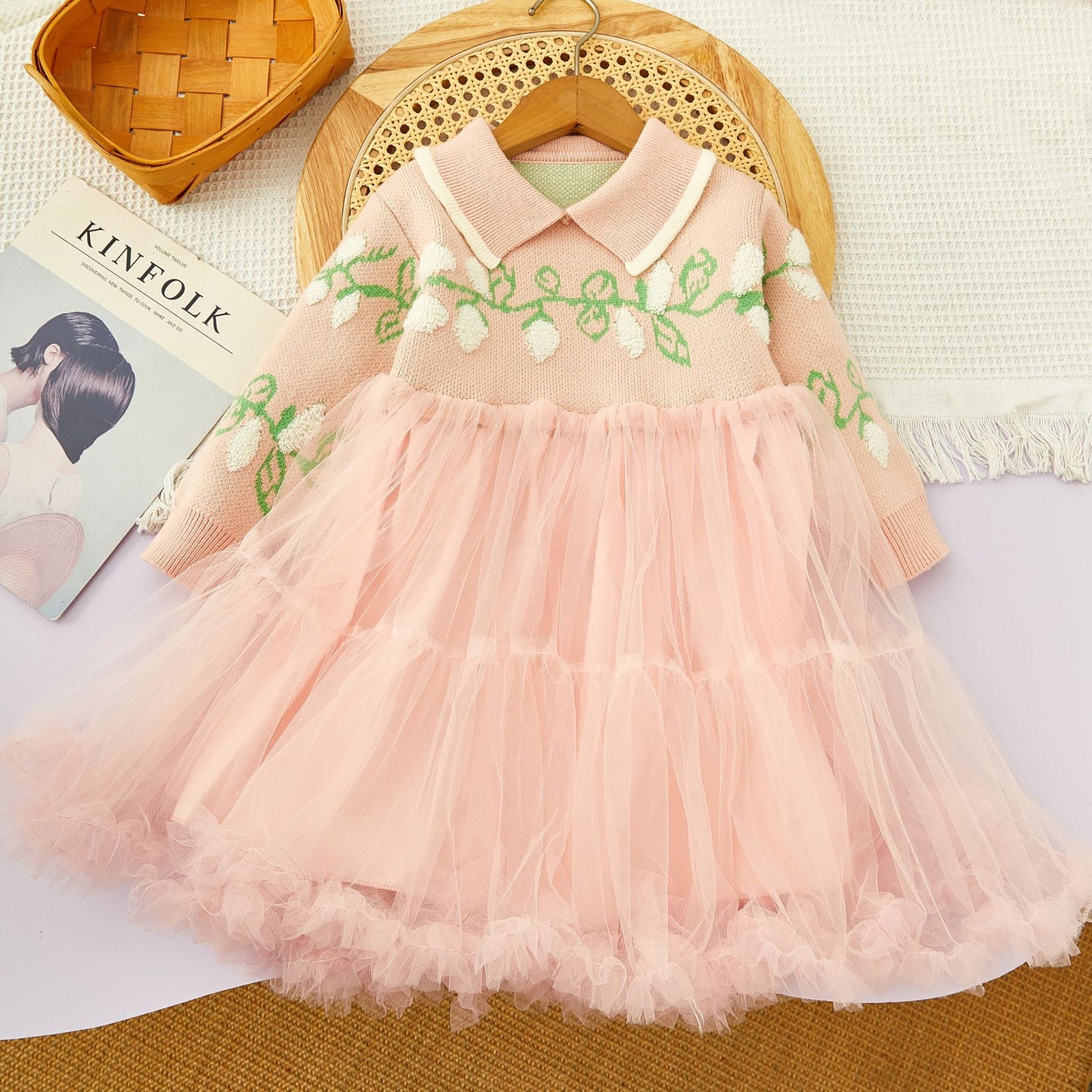 Vestido Infantil de Invierno con Hojas y Tul