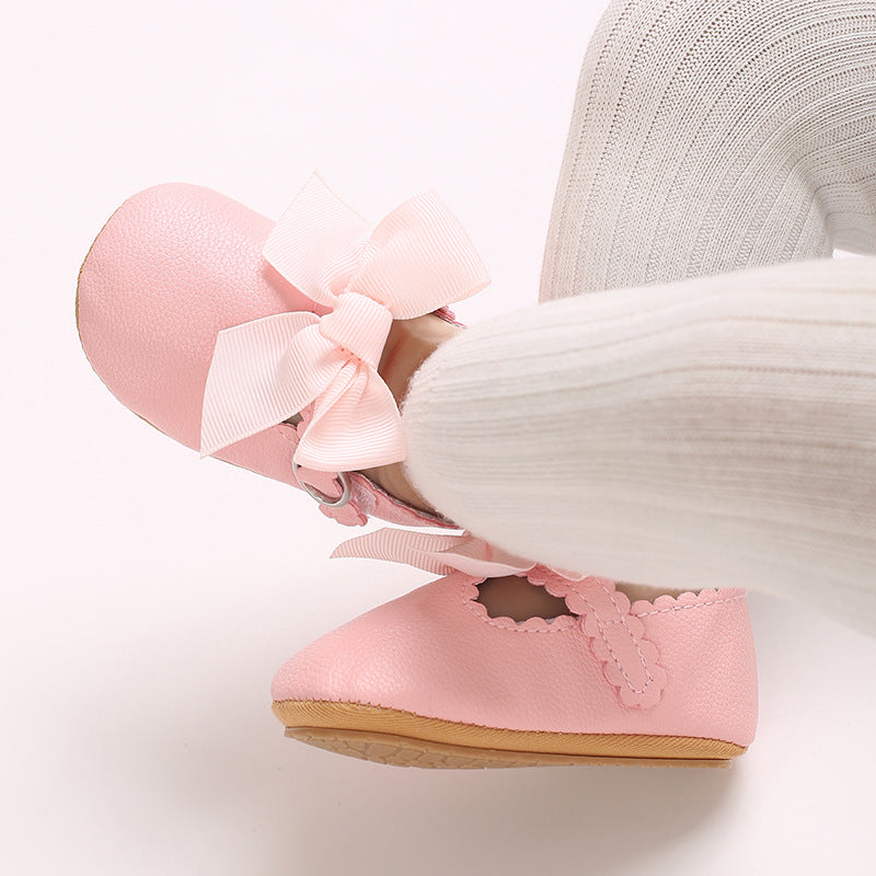 Zapatos con lazo para niñas