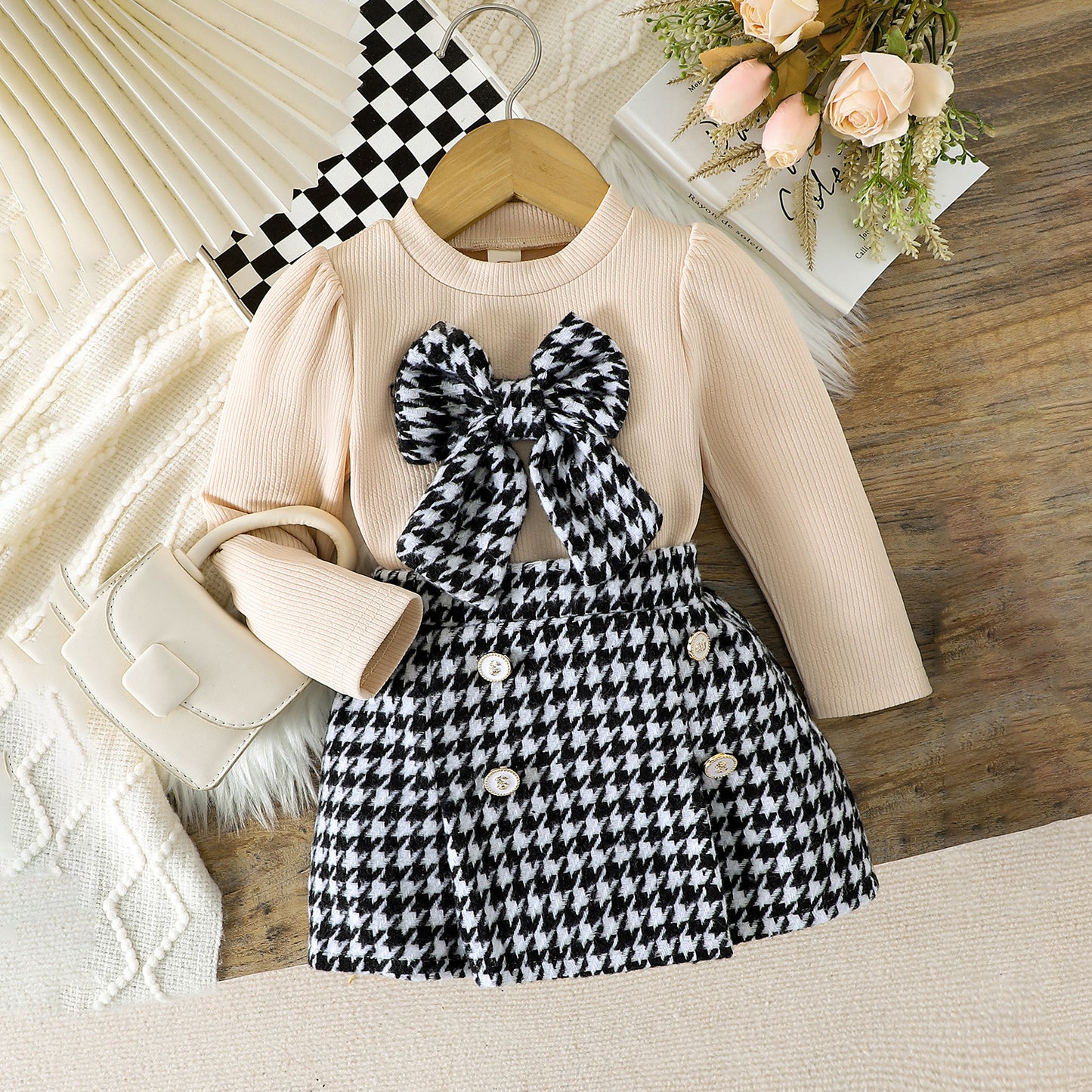 Conjunto de lazo a cuadros para niña