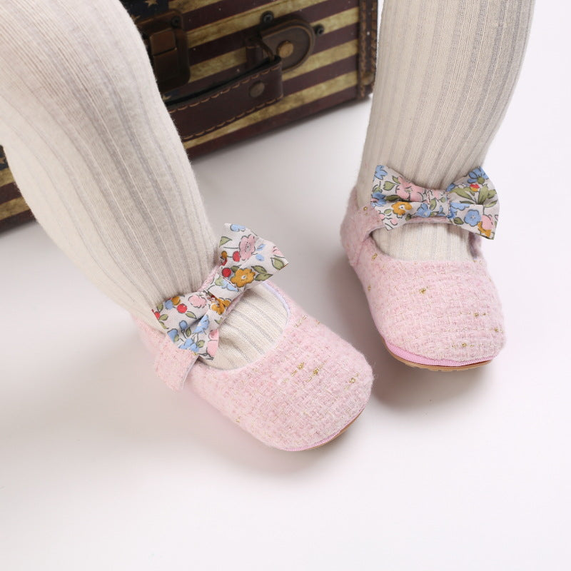 Zapatos con lazo para niñas