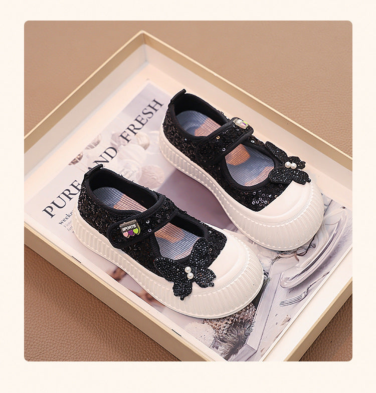 Zapatos de mariposa brillantes para niñas