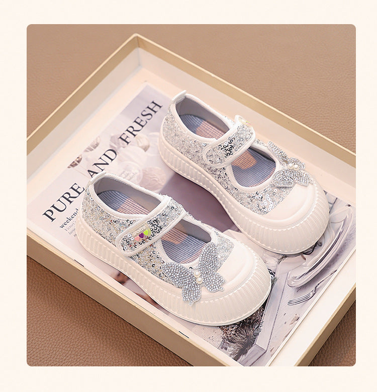 Zapatos de mariposa brillantes para niñas