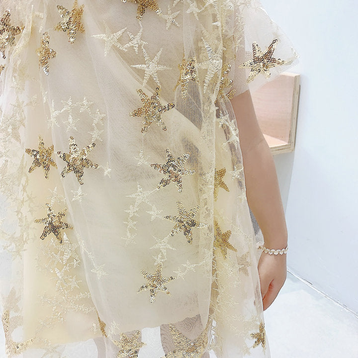 Vestido Infantil com Tule Estrelinhas