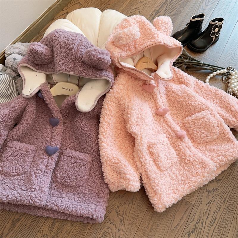 Abrigo Infantil de Lana con Botones de Corazoncitos