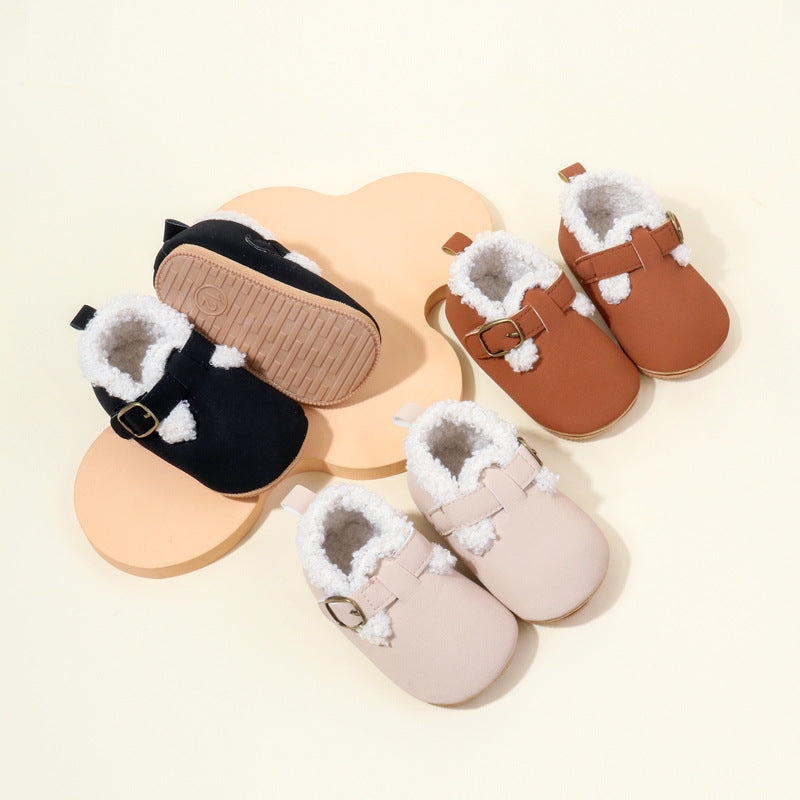 Zapatos de niños con pelo