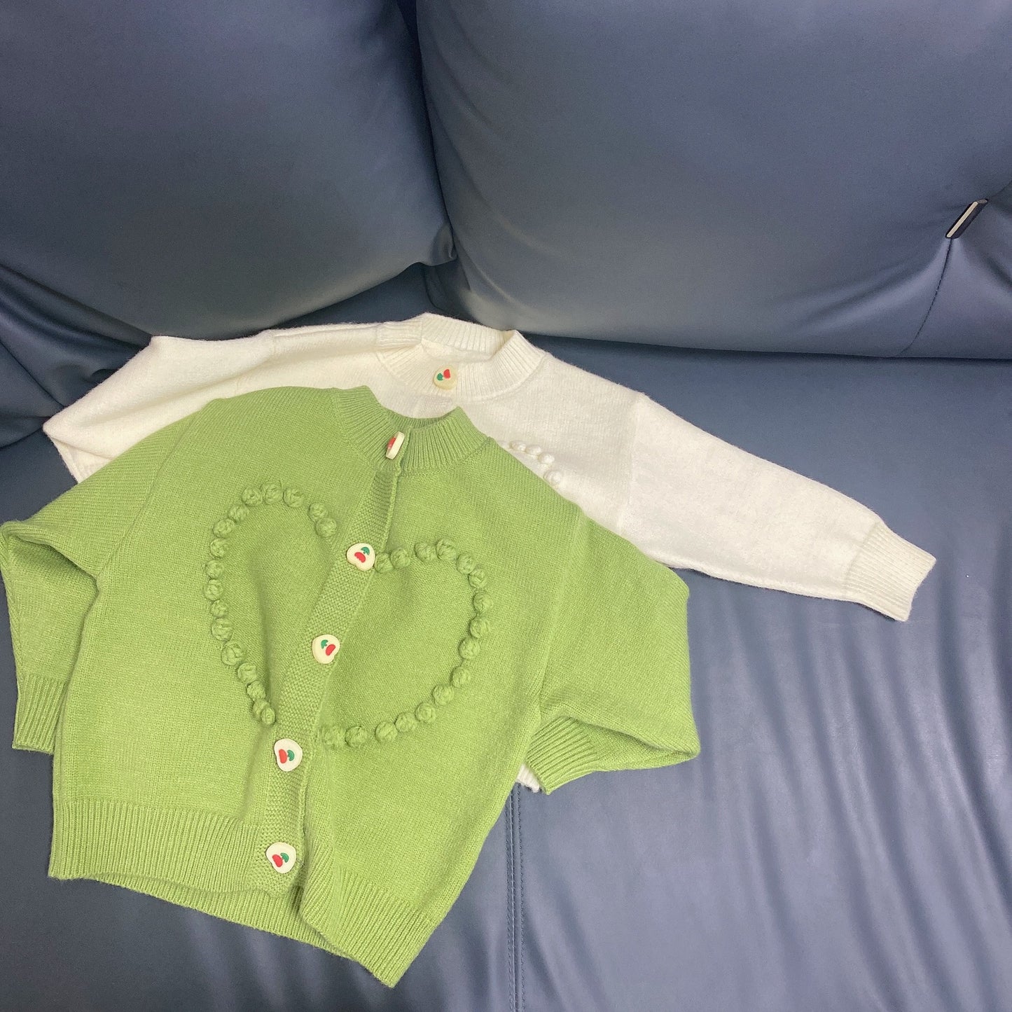 Blusa Infantil de Punto con Botones de Corazón