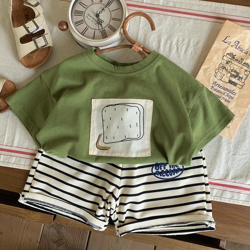 Camiseta Infantil de Verano Minimalista