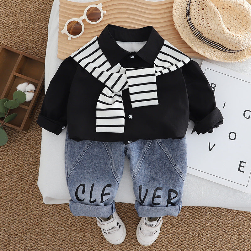 Conjunto infantil de hombre rayas y vaqueros