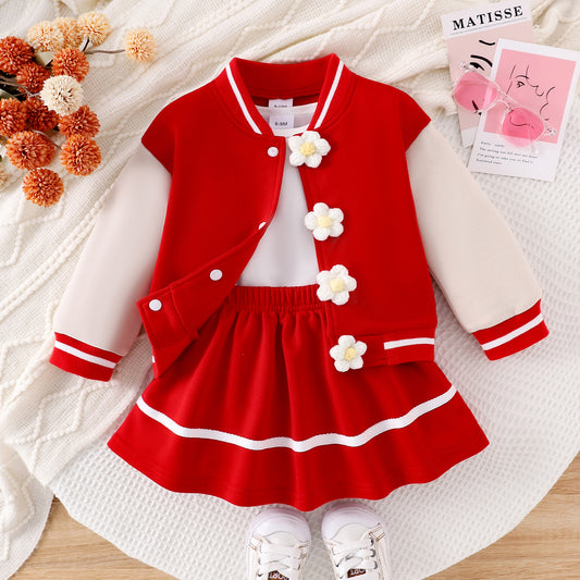 Conjunto de niña con flores rojas