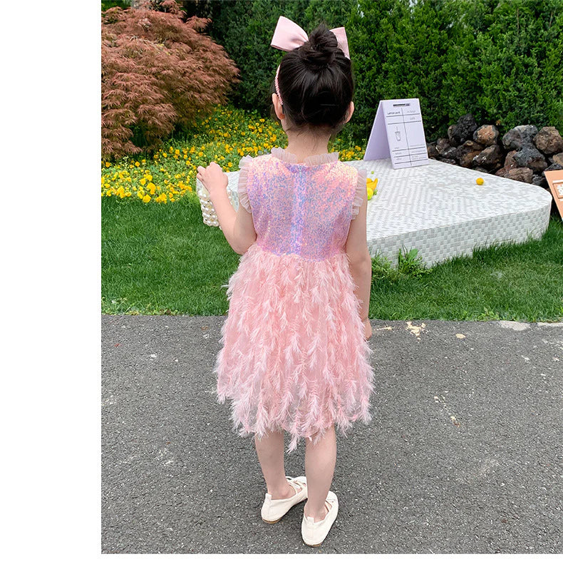 Vestido Infantil de Plumas Brillantes