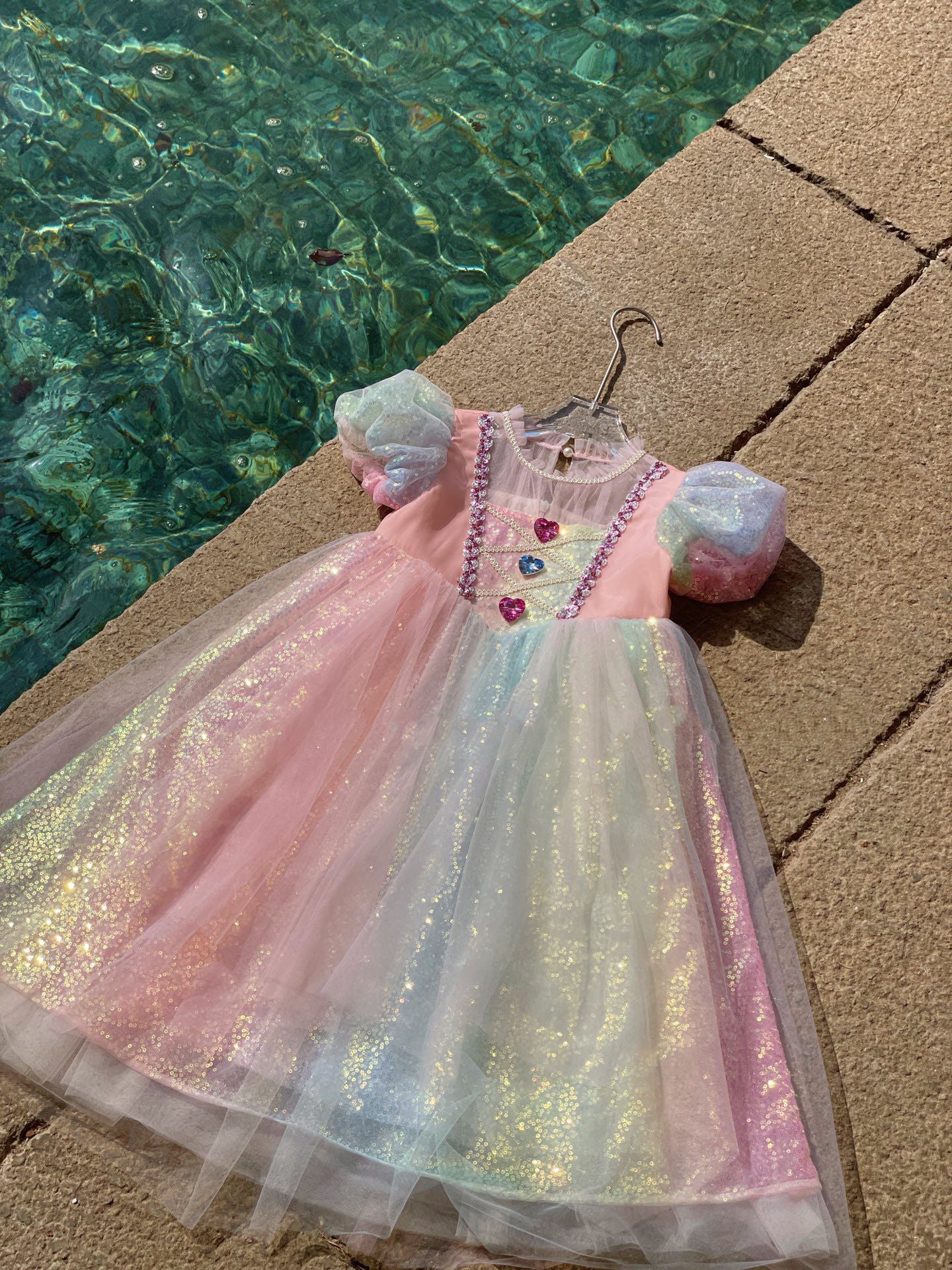 Vestido Infantil Princesa Corazones Brillantes