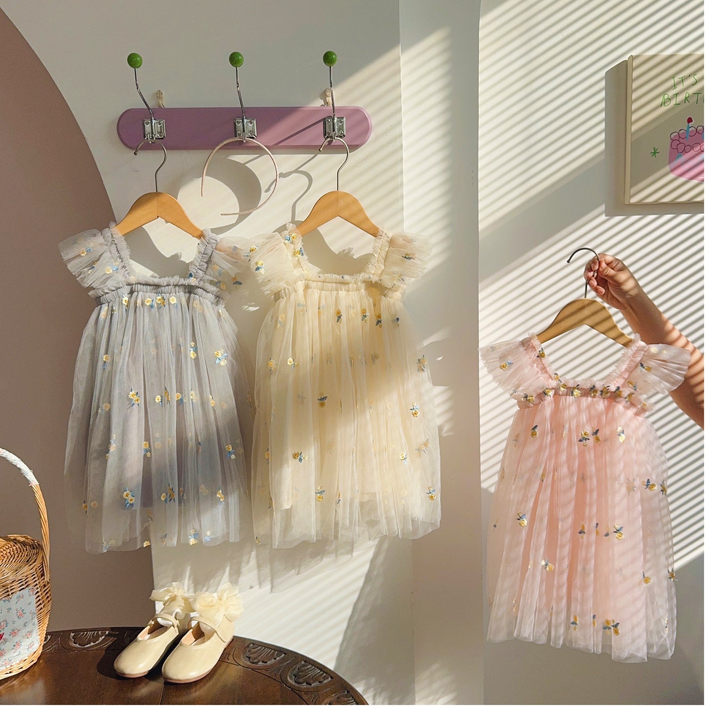 Vestido Infantil de tul con Pequeñas Flores