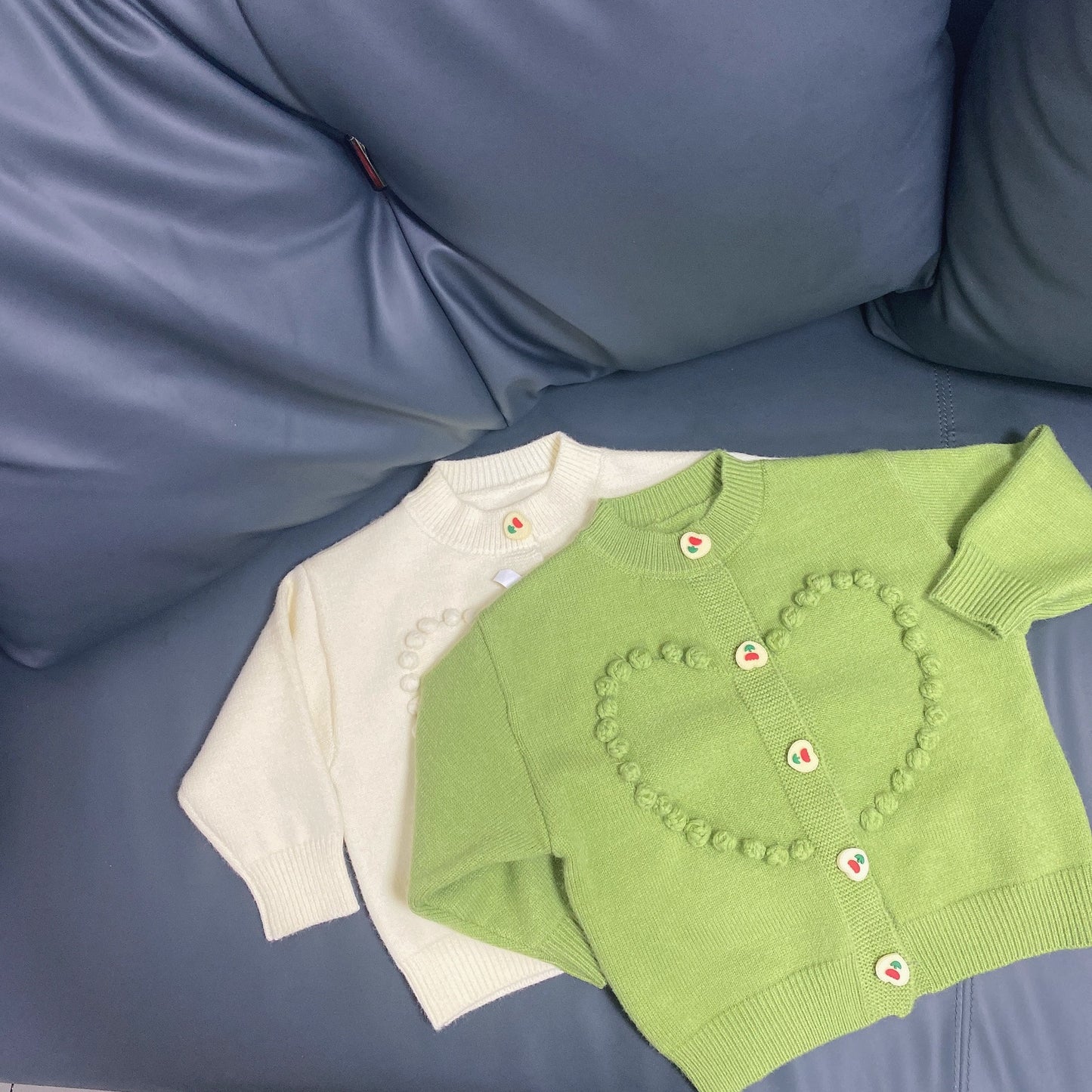 Blusa Infantil de Punto con Botones de Corazón