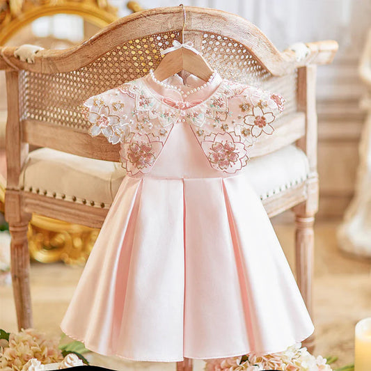Vestido Infantil Rosa con Cuello Floral