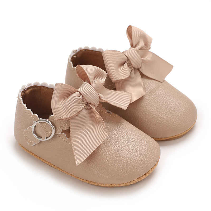 Zapatos con lazo para niñas